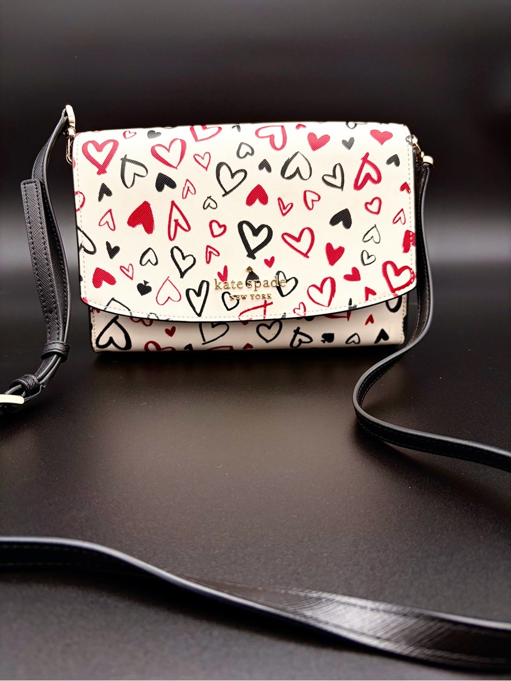Kate Spade New York Carson Convertible Crossbody Handbag Purse in Scribble Heart